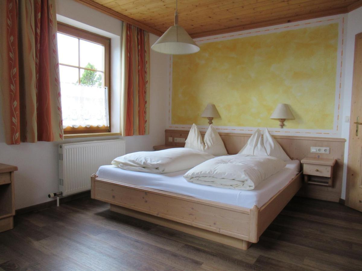 Steinerhaus Berggasthof เกริบมิง ภายนอก รูปภาพ