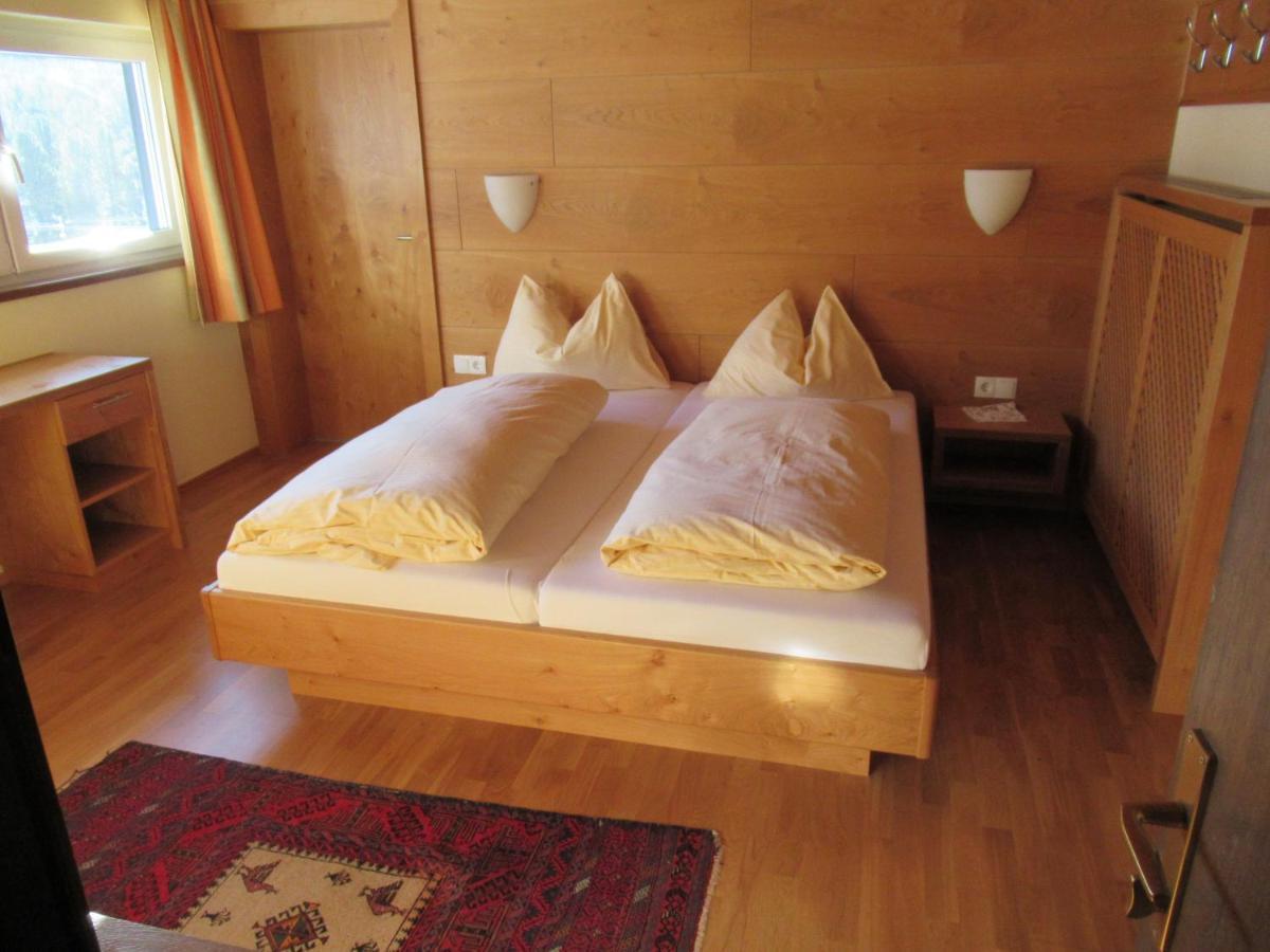 Steinerhaus Berggasthof เกริบมิง ภายนอก รูปภาพ